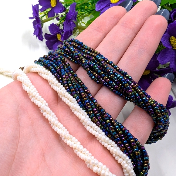 Lot of Two Handmade Beaded Multi Strand Vintage Necklaces - Picture 3 of 4